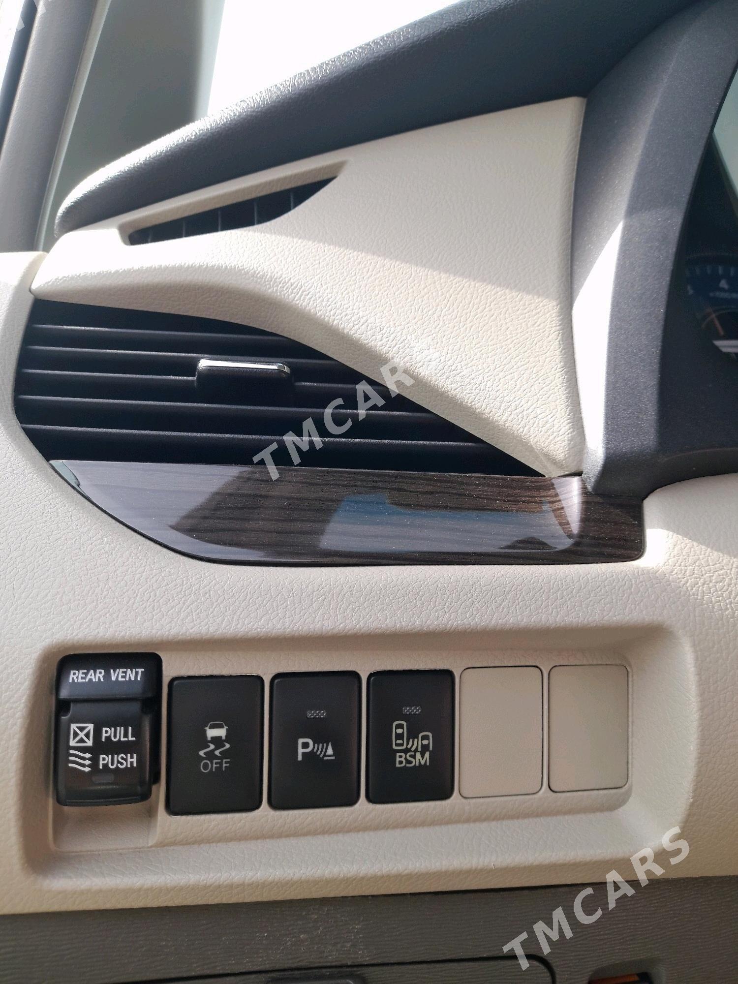 Toyota Sienna 2017 - 365 000 TMT - Gökdepe - img 4