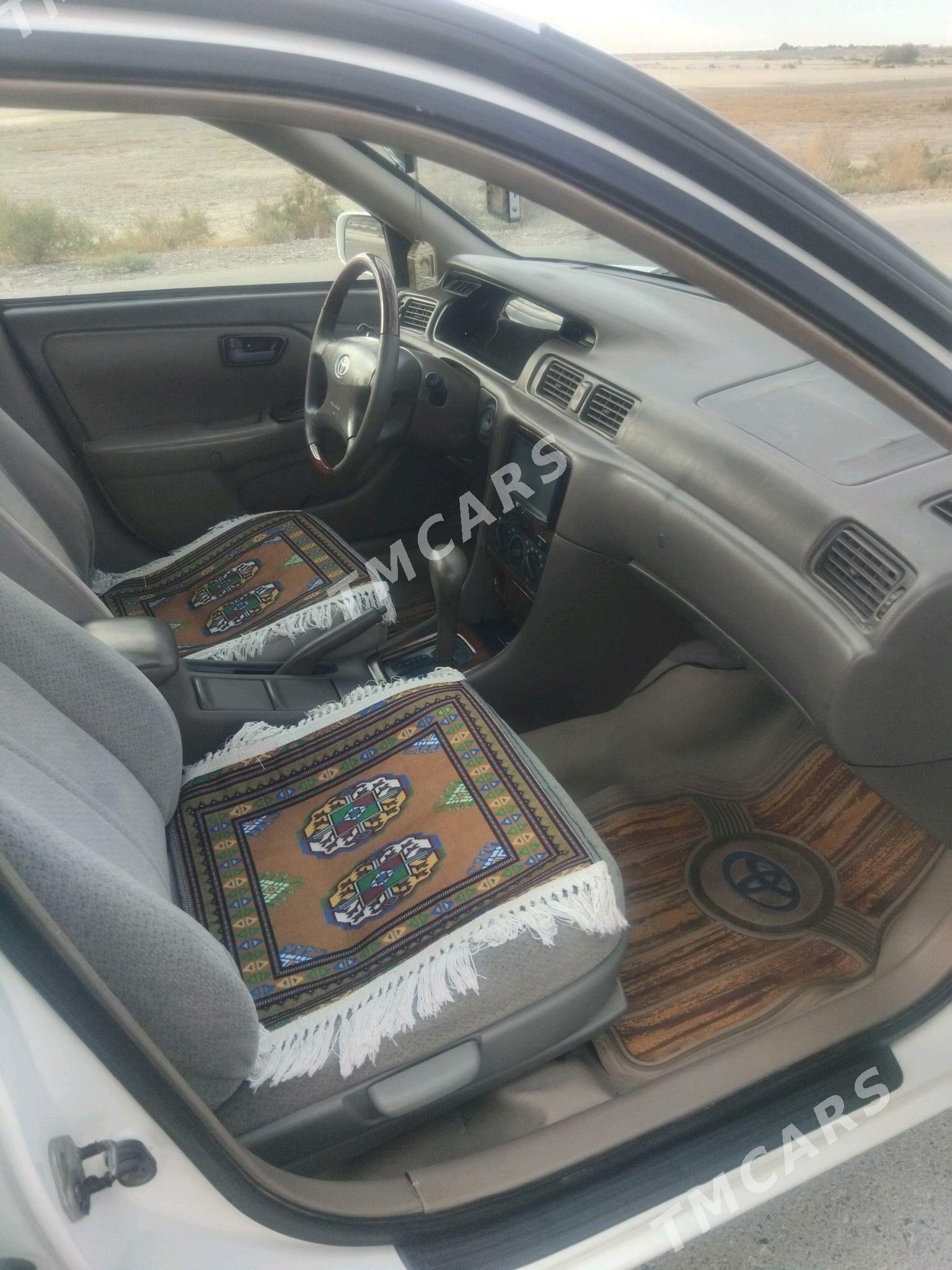 Toyota Camry 1998 - 125 000 TMT - Gyzylarbat - img 1