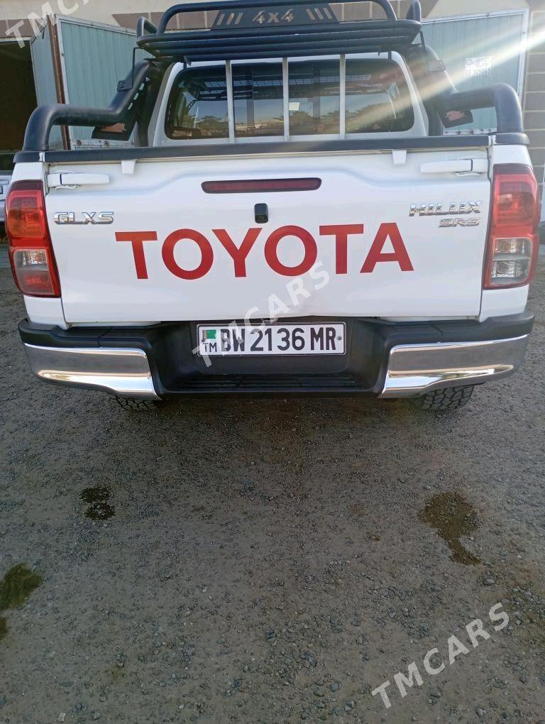 Toyota Hilux 2017 - 480 000 TMT - Mary - img 5