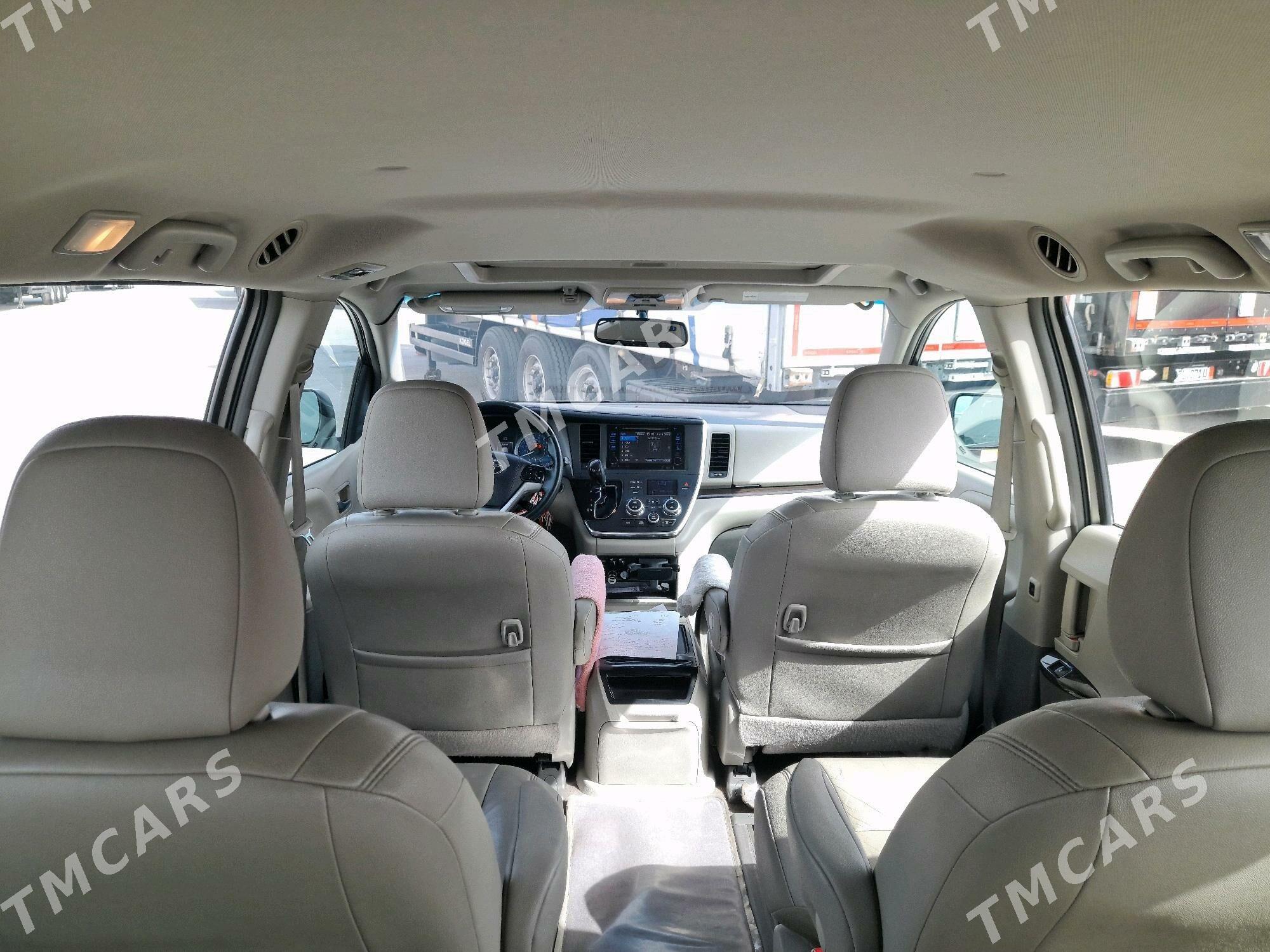 Toyota Sienna 2017 - 365 000 TMT - Gökdepe - img 8