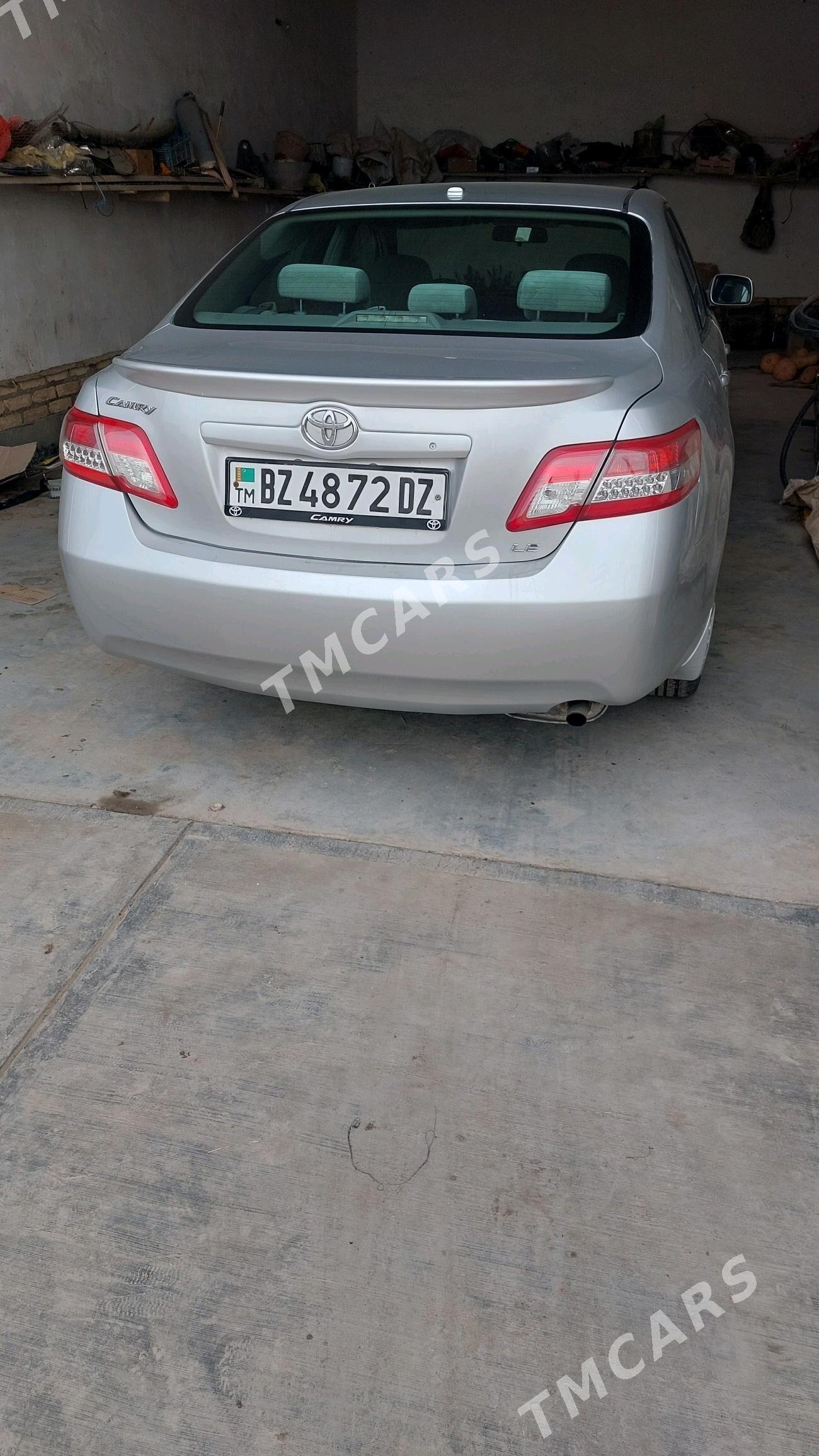 Toyota Camry 2011 - 200 000 TMT - Шабатский этрап - img 2
