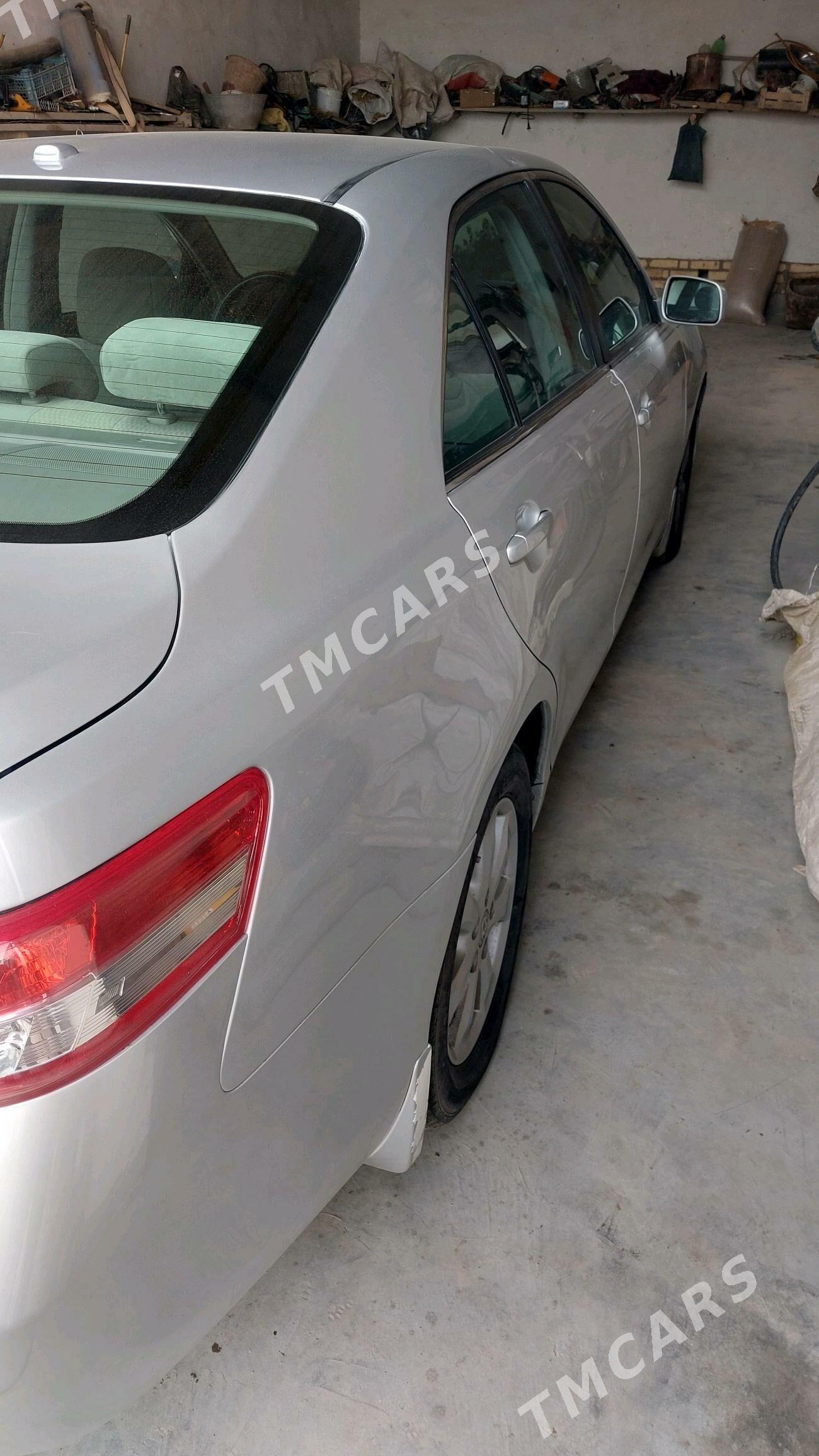 Toyota Camry 2011 - 200 000 TMT - Шабатский этрап - img 3