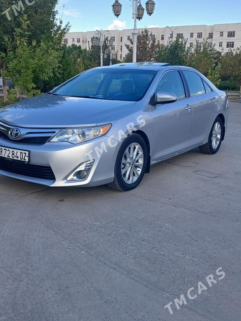 Toyota Camry 2012 - 260 000 TMT - Дашогуз - img 4