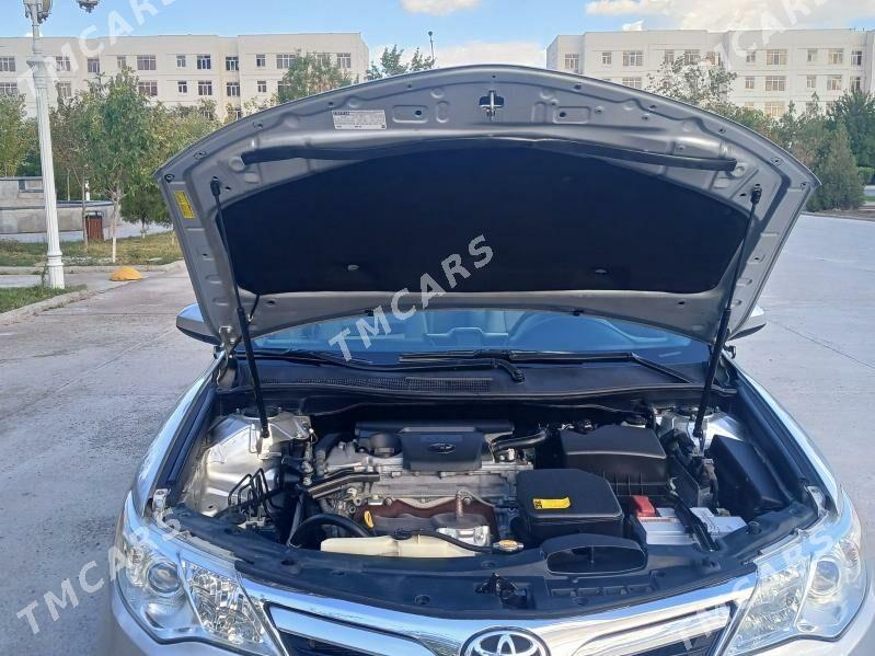 Toyota Camry 2012 - 260 000 TMT - Дашогуз - img 6