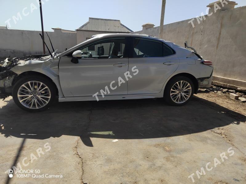 Toyota Camry 2020 - 190 000 TMT - Мары - img 3