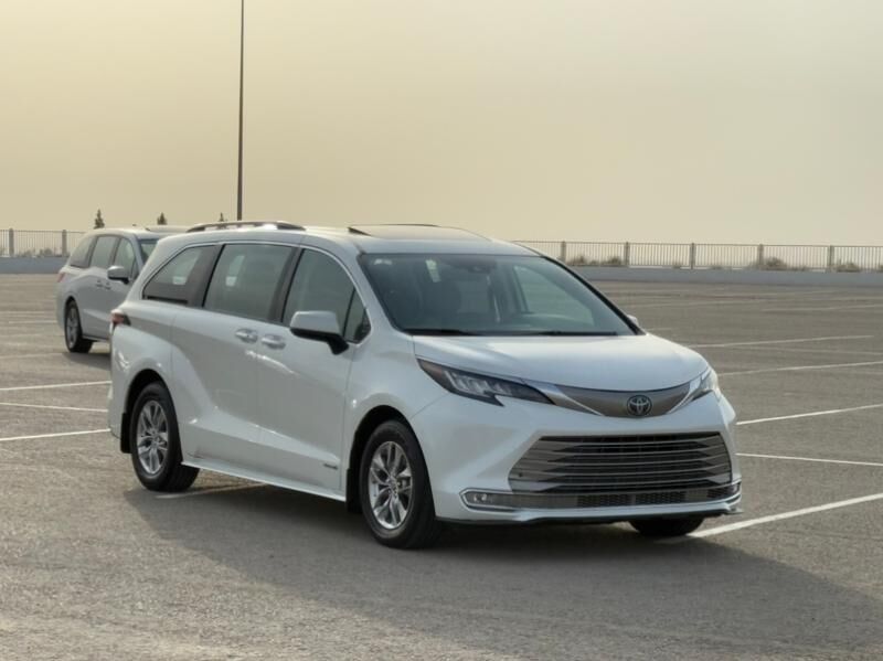 Toyota Sienna 2021 - 535 000 TMT - Aşgabat - img 4