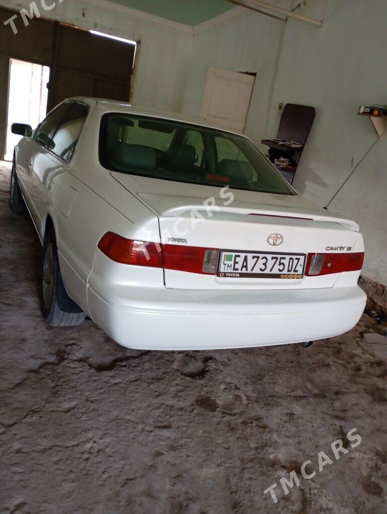 Toyota Camry 2001 - 160 000 TMT - Кёнеургенч - img 4