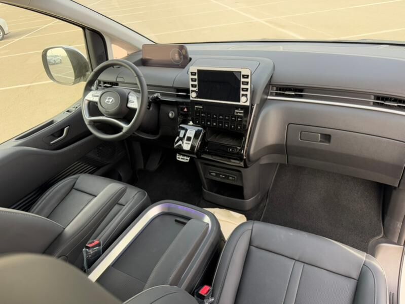 Hyundai Staria 2024 - 885 000 TMT - Ашхабад - img 4