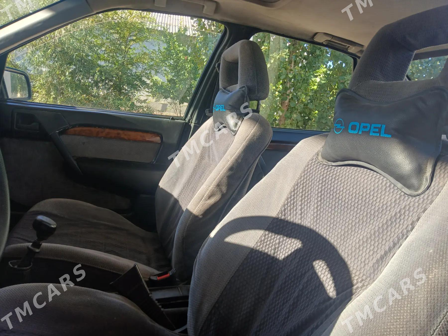 Opel Vectra 1995 - 45 000 TMT - Губадаг - img 5