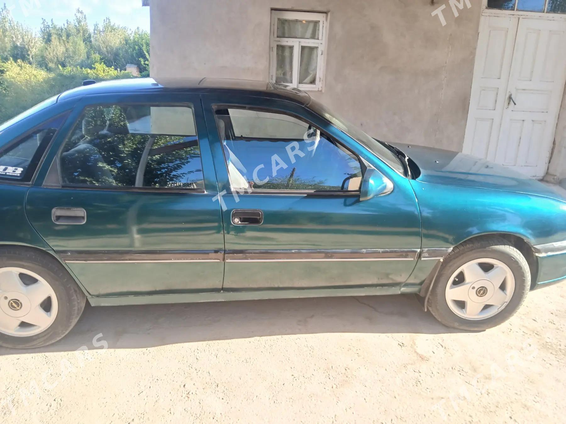 Opel Vectra 1995 - 45 000 TMT - Губадаг - img 3