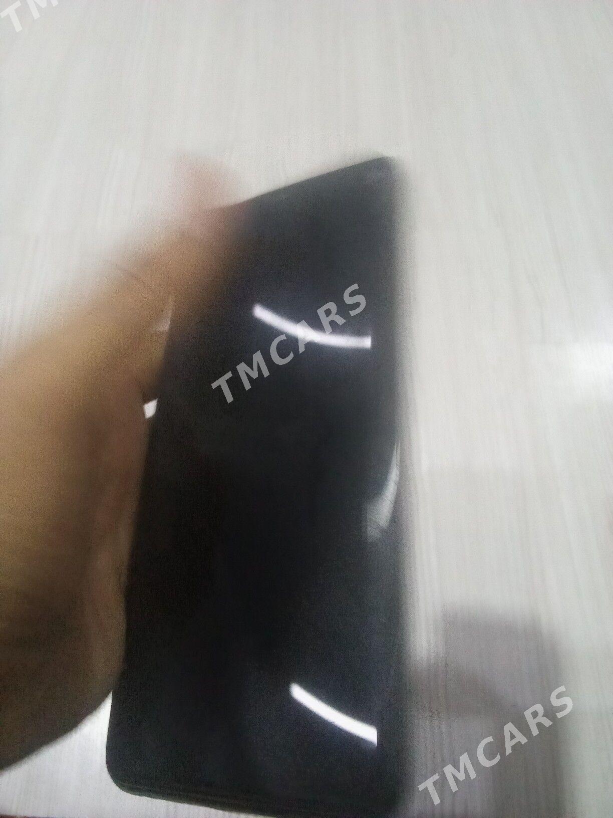 itel s23 - Gurbansoltan Eje - img 4
