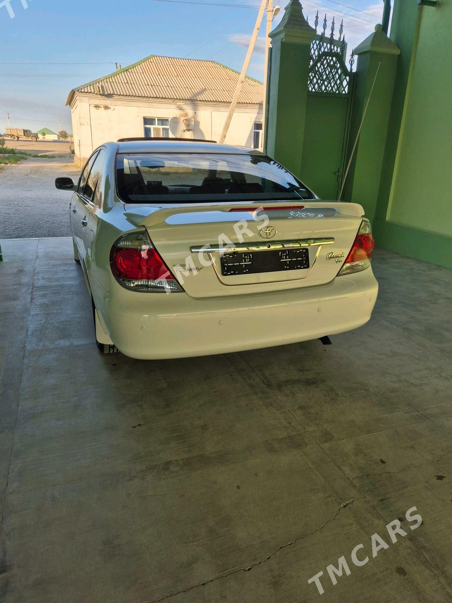 Toyota Camry 2005 - 220 000 TMT - Бахарден - img 5
