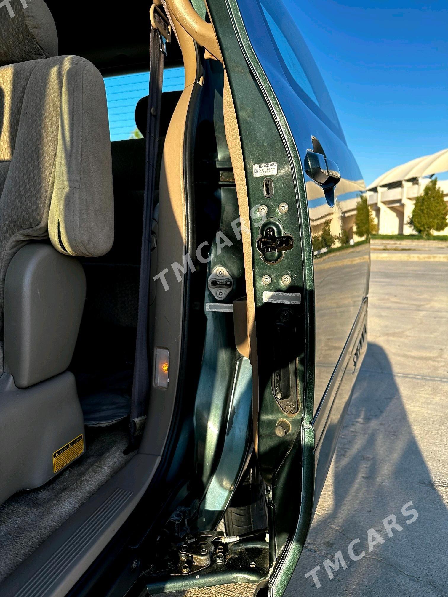 Toyota Sienna 2002 - 170 000 TMT - Türkmenabat - img 7