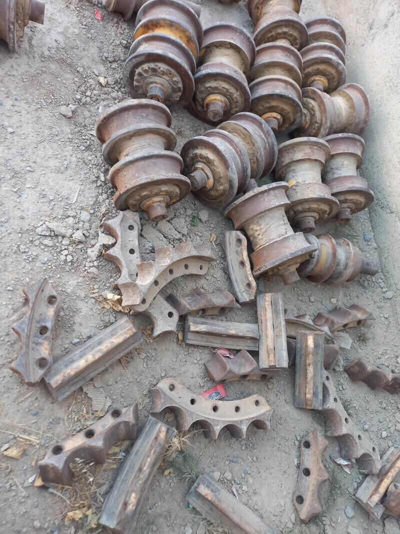 Komatsu EX 155 katok 25 000 TMT - Kaka - img 4