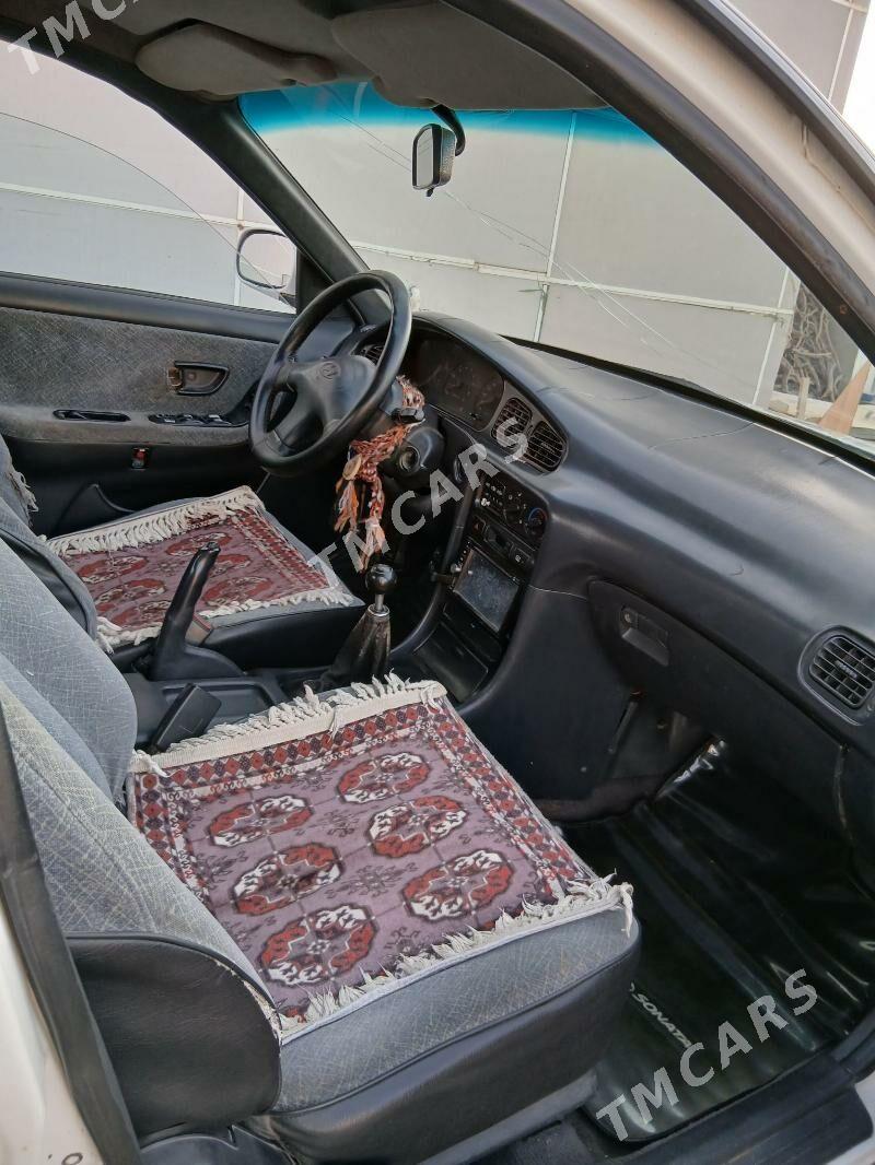 Hyundai Sonata 1994 - 28 000 TMT - Теджен - img 7