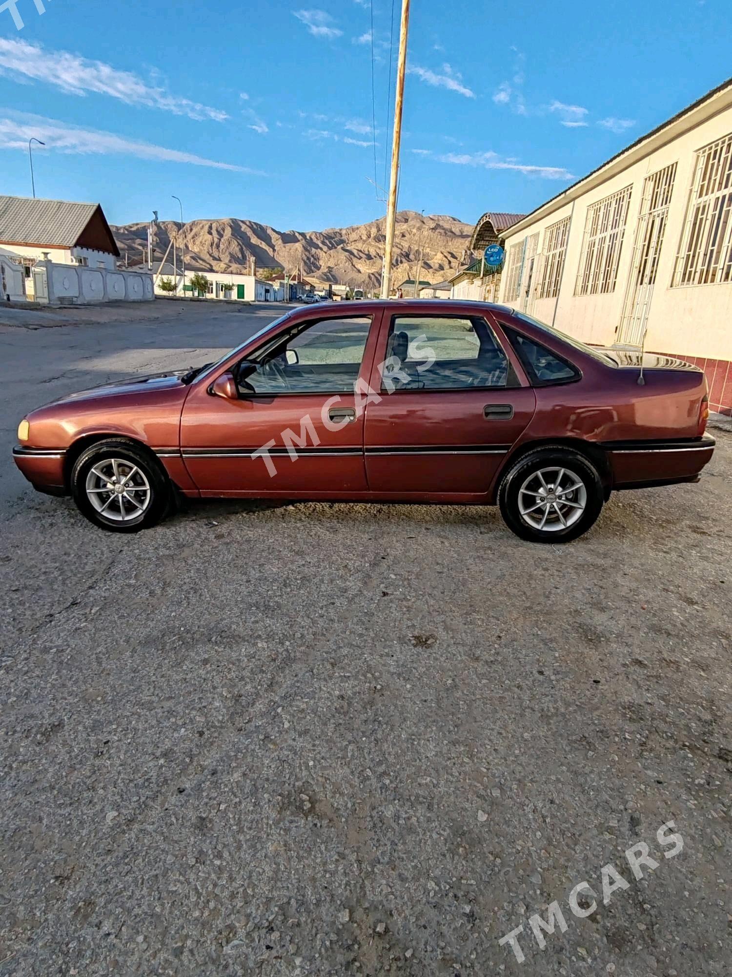 Opel Vectra 1992 - 36 000 TMT - Balkanabat - img 2