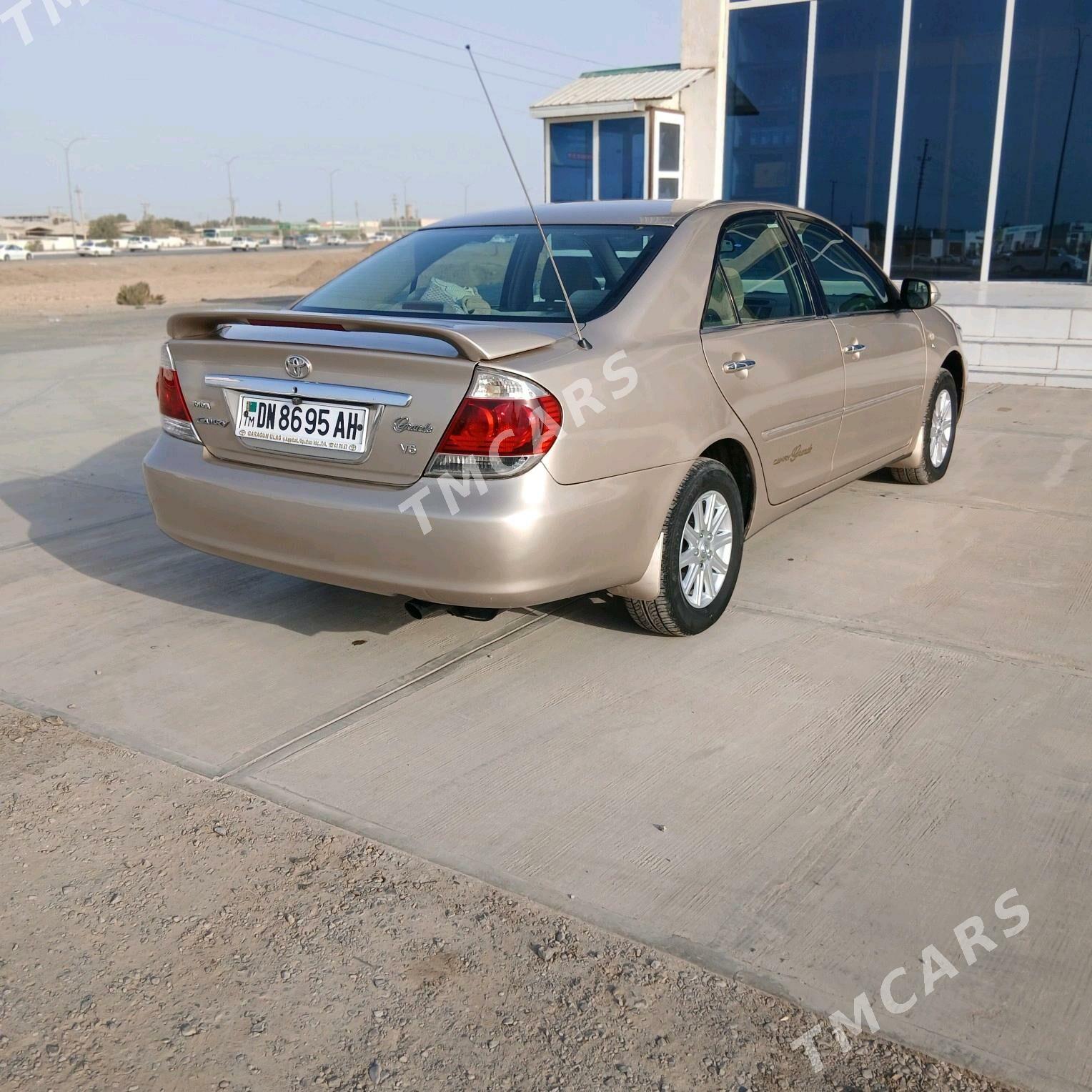 Toyota Camry 2002 - 185 000 TMT - Теджен - img 5