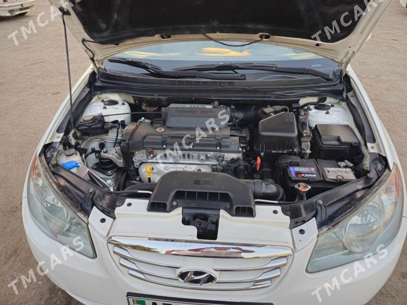 Hyundai Elantra 2010 - 145 000 TMT - Кëши - img 2