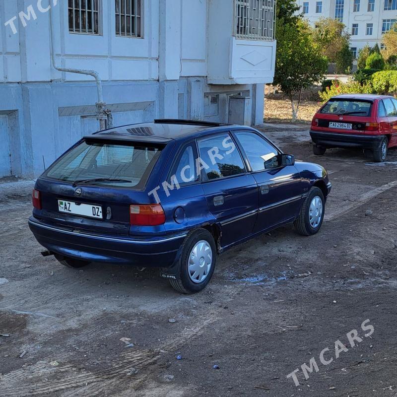Opel Astra 1993 - 38 000 TMT - Daşoguz - img 3