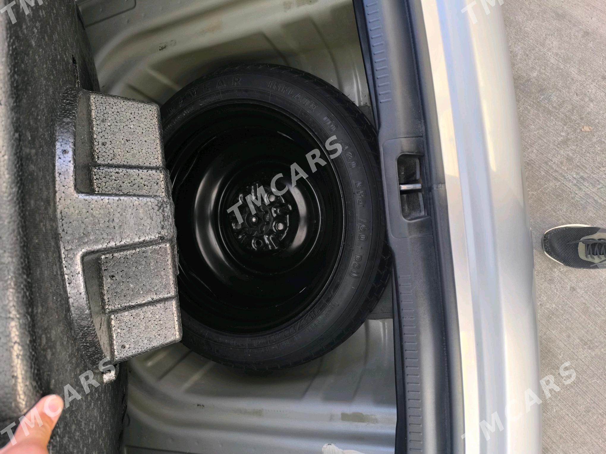Toyota Camry 2014 - 243 000 TMT - Дашогуз - img 9