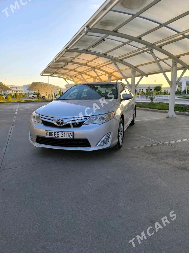 Toyota Camry 2014 - 243 000 TMT - Дашогуз - img 4