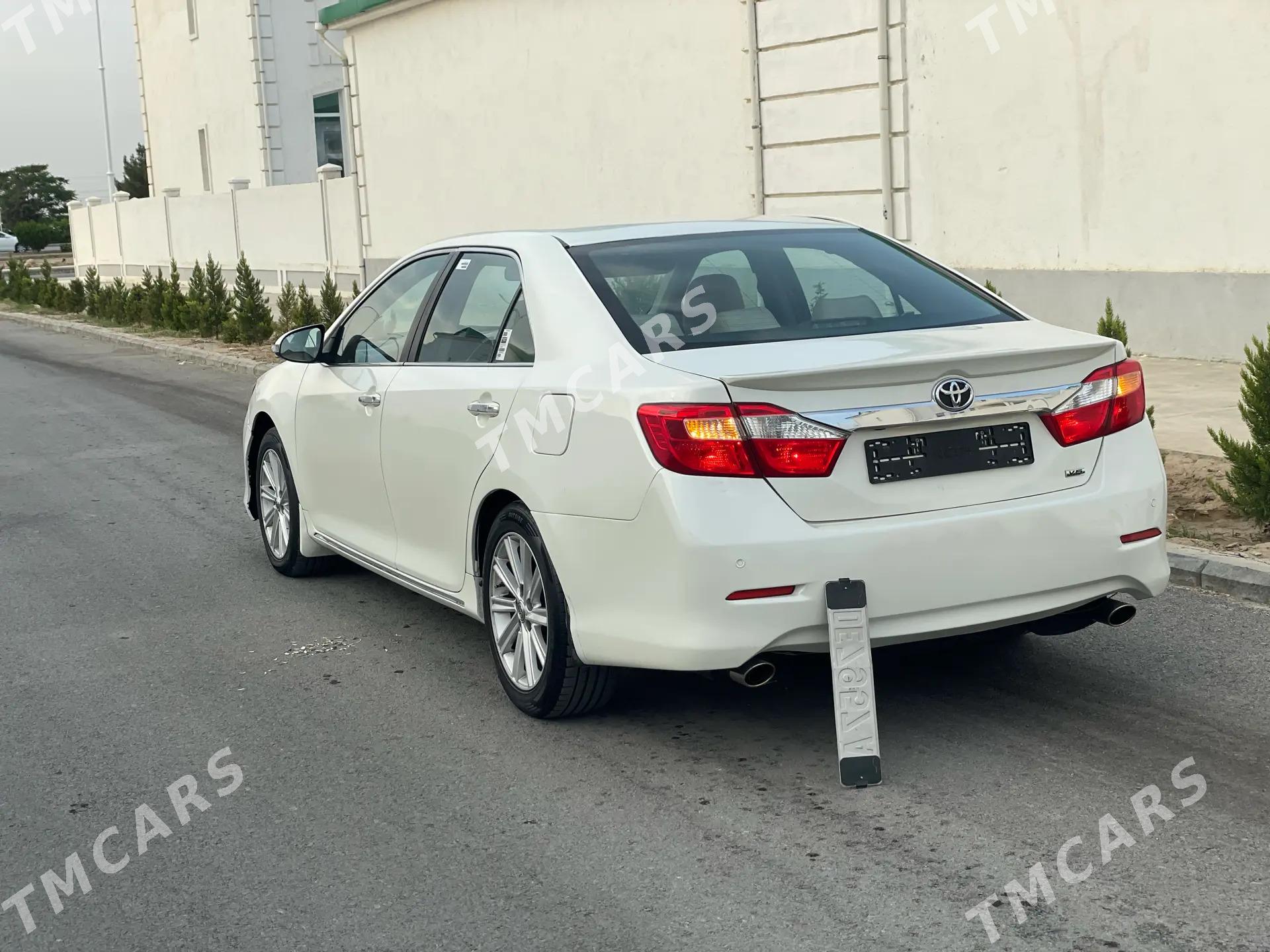 Toyota Camry 2012 - 170 000 TMT - Анев - img 3
