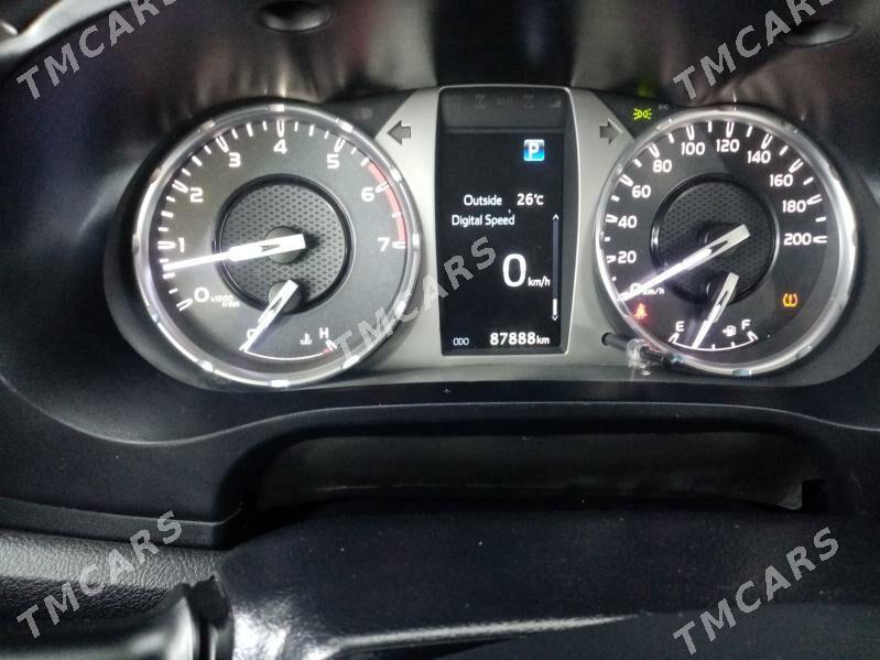 Toyota Hilux 2021 - 550 000 TMT - Мары - img 3