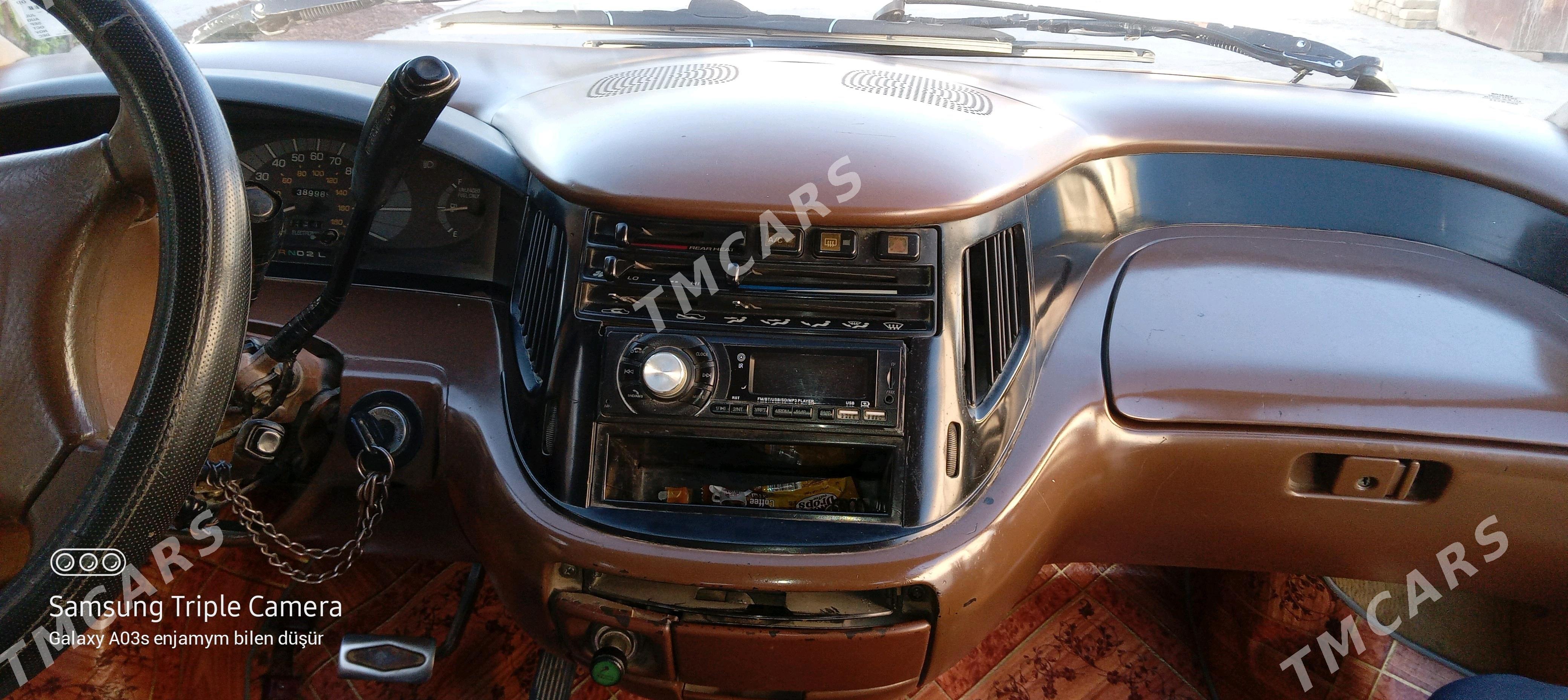 Toyota Previa 1993 - 75 000 TMT - Гёкдепе - img 3