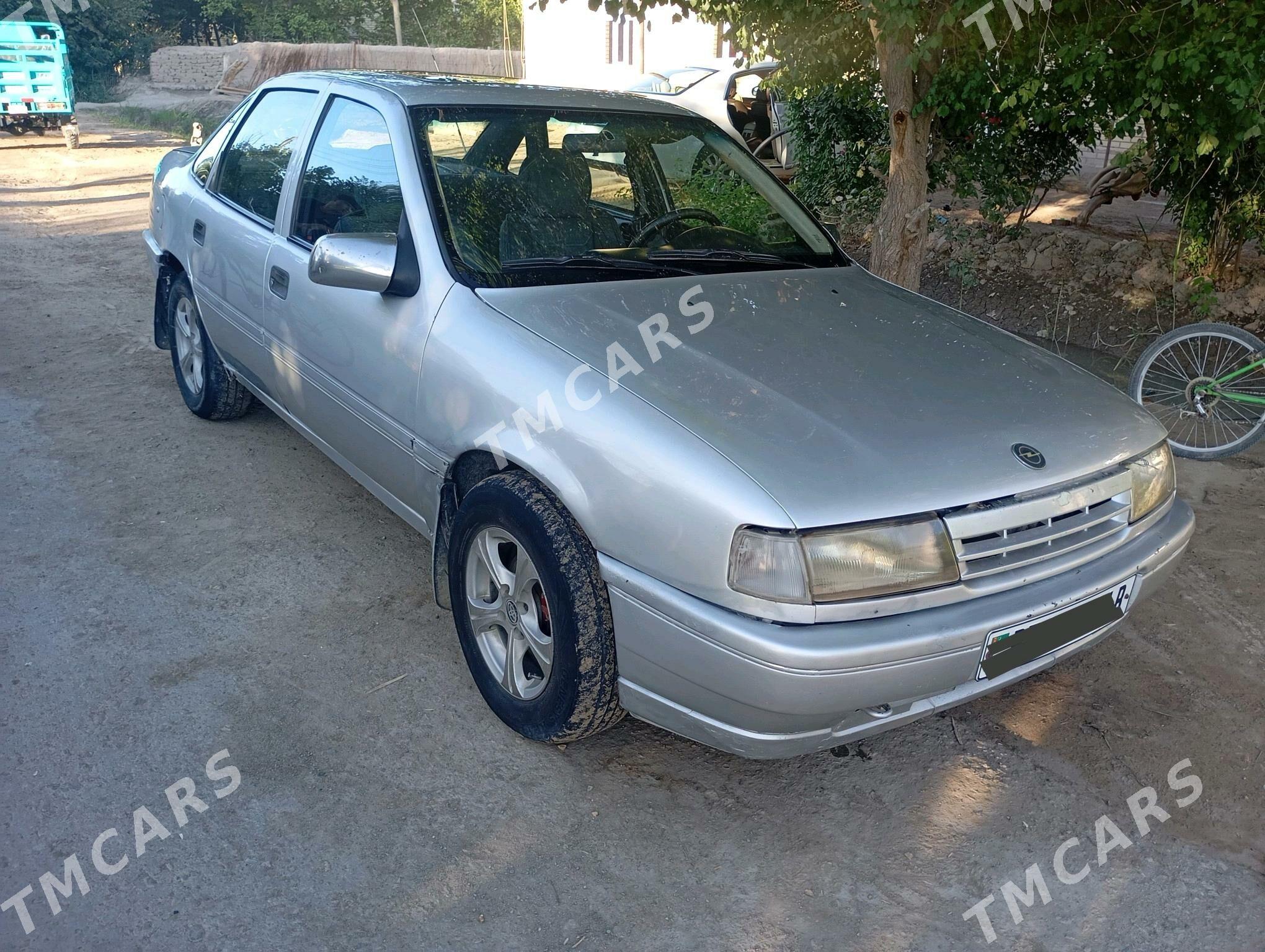 Opel Vectra 1991 - 25 000 TMT - Дарганата - img 8