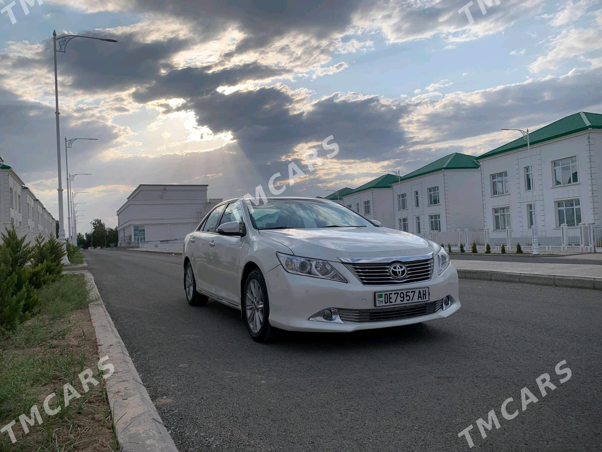 Toyota Camry 2012 - 170 000 TMT - Анев - img 9