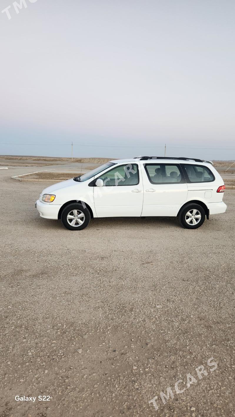 Toyota Sienna 2002 - 145 000 TMT - Gumdag - img 4