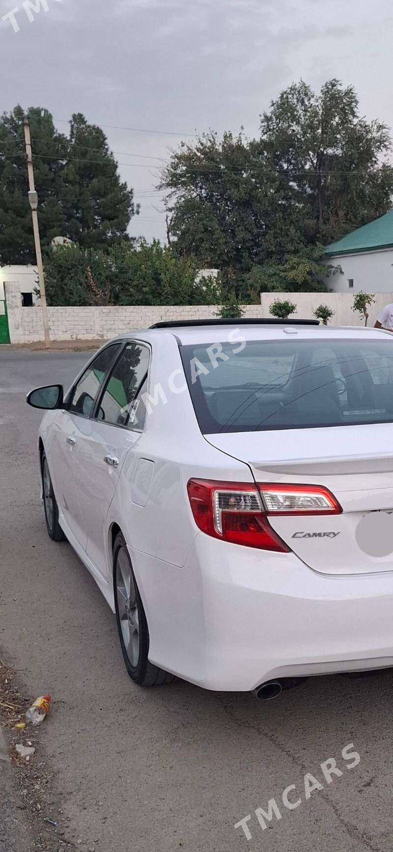 Toyota Camry 2013 - 270 000 TMT - Ашхабад - img 3