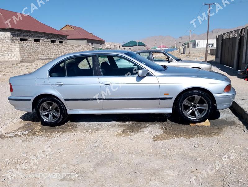 BMW E34 1998 - 65 000 TMT - Балканабат - img 5