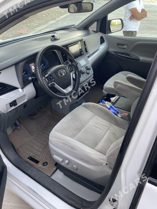 Toyota Sienna 2019 - 410 000 TMT - Aşgabat - img 6
