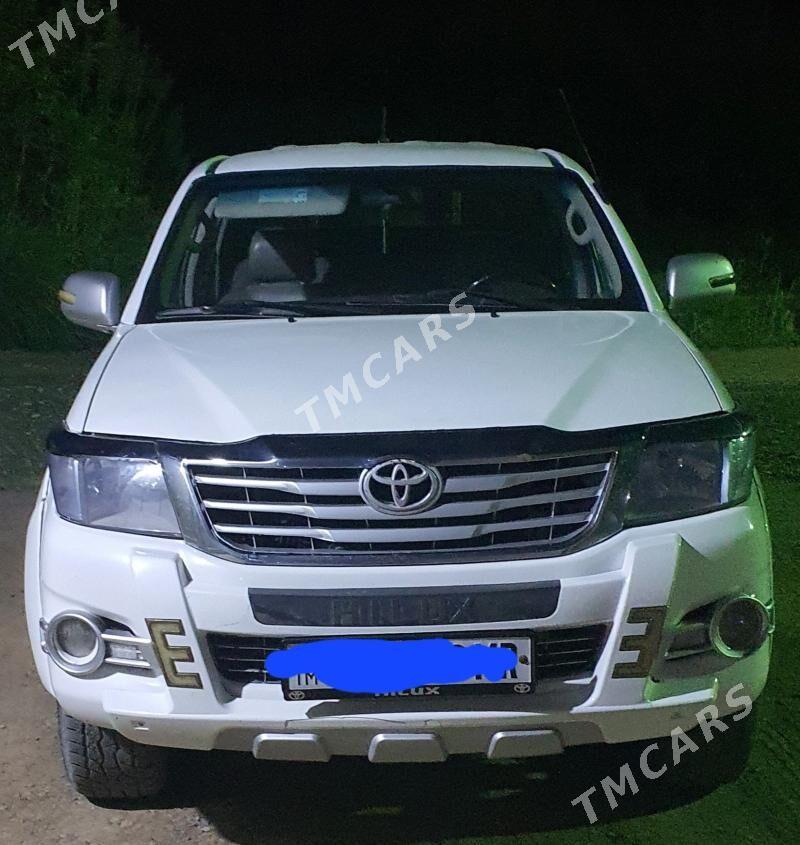 Toyota Hilux 2007 - 250 000 TMT - Ёлётен - img 8