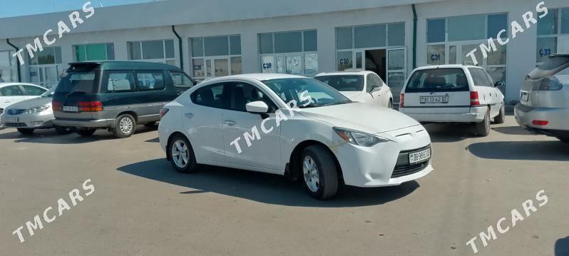 Toyota Yaris 2017 - 180 000 TMT - Дашогуз - img 2