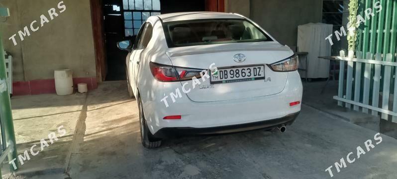 Toyota Yaris 2017 - 180 000 TMT - Дашогуз - img 4