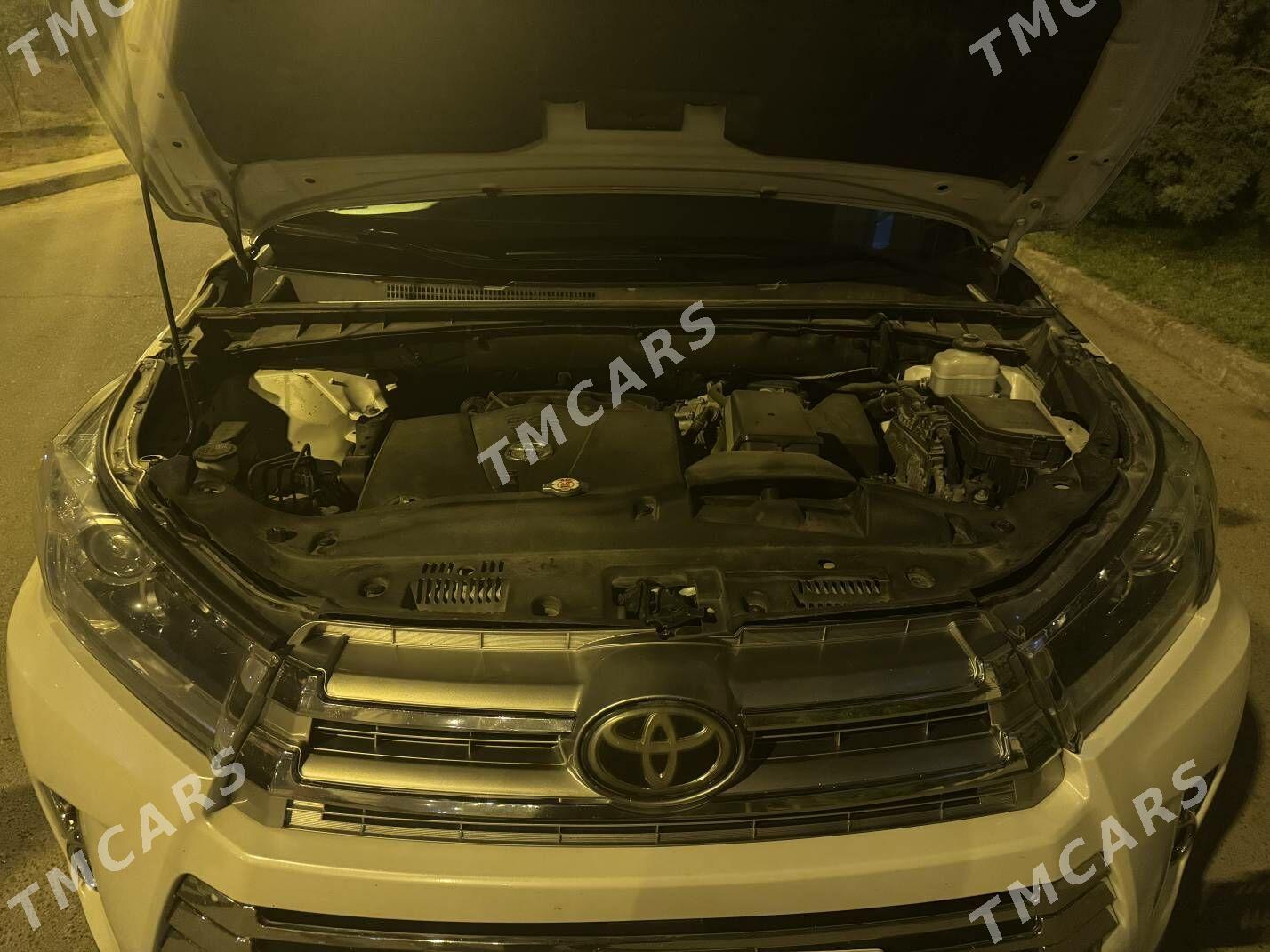 Toyota Highlander 2019 - 433 000 TMT - Мары - img 4
