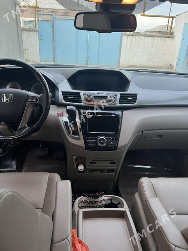 Honda Odyssey 2017 - 335 000 TMT - Bäherden - img 3