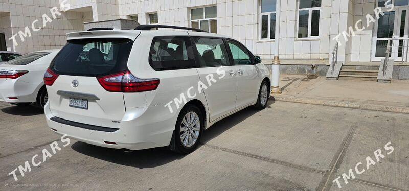 Toyota Sienna 2017 - 480 000 TMT - Aşgabat - img 2
