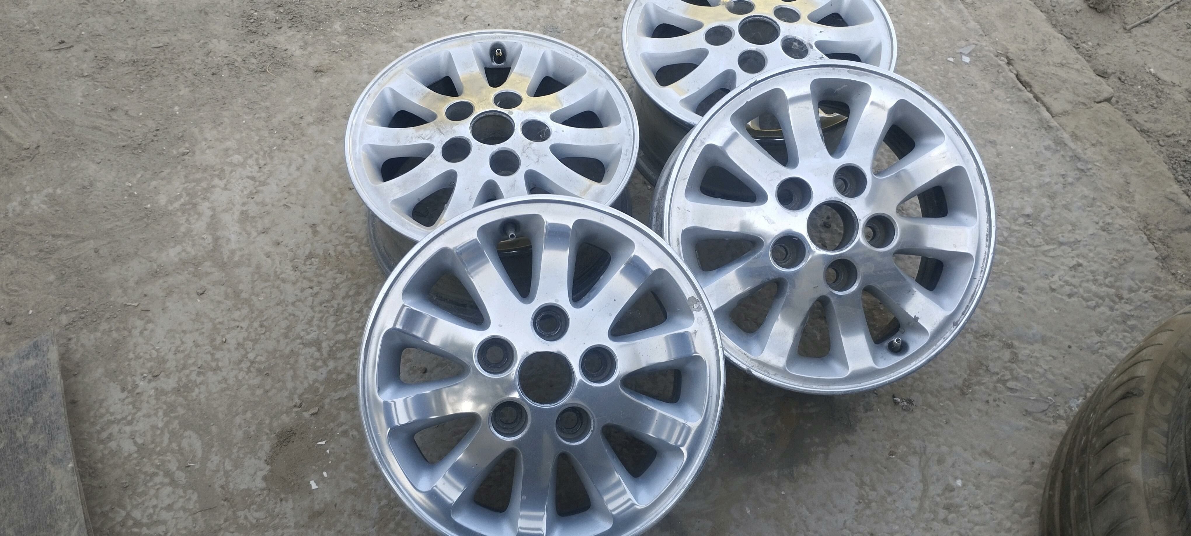Orginal broshka toyota 14 -lik 5 000 TMT - Саят - img 2