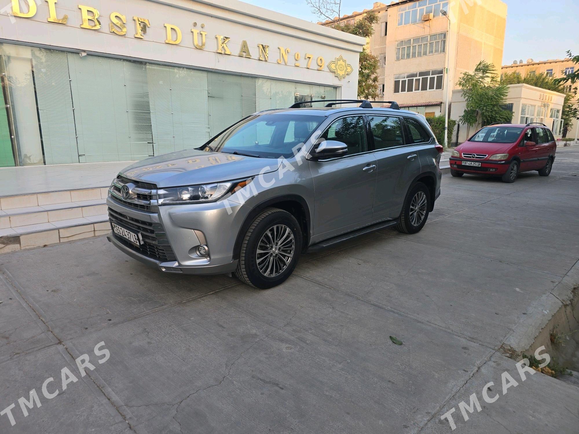 Toyota Highlander 2019 - 460 000 TMT - Türkmenabat - img 3