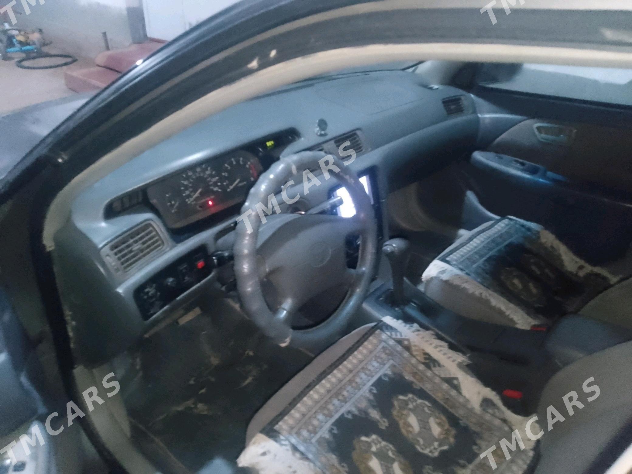 Toyota Camry 2000 - 133 000 TMT - Халач - img 6