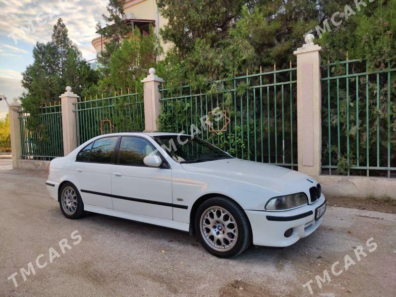 BMW E39 2001 - 133 000 TMT - Балканабат - img 7