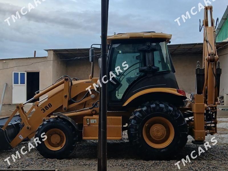 JCB 4CX ECO 2025 - 670 000 TMT - Farap - img 1