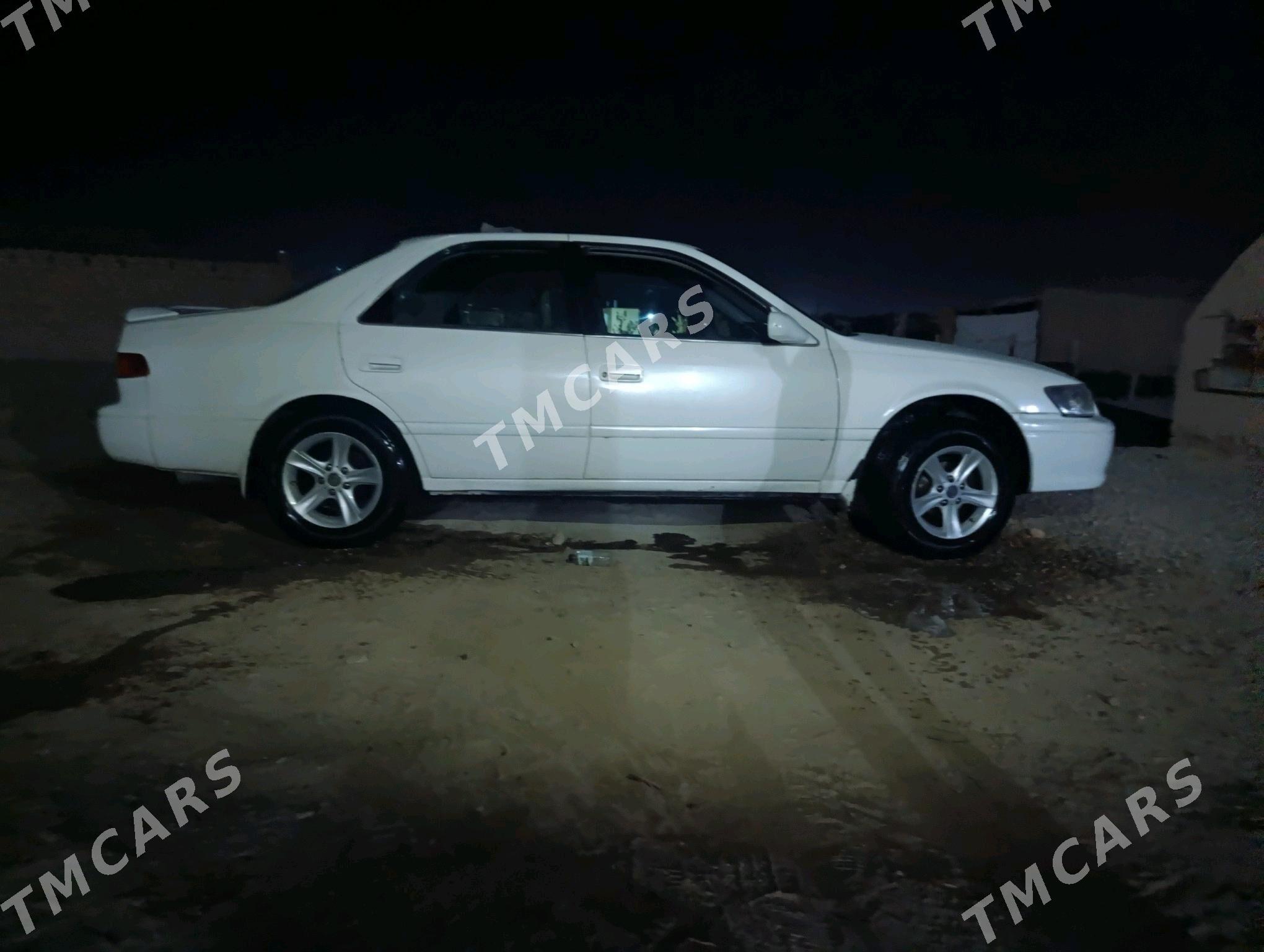 Toyota Camry 1999 - 130 000 TMT - Мургап - img 3
