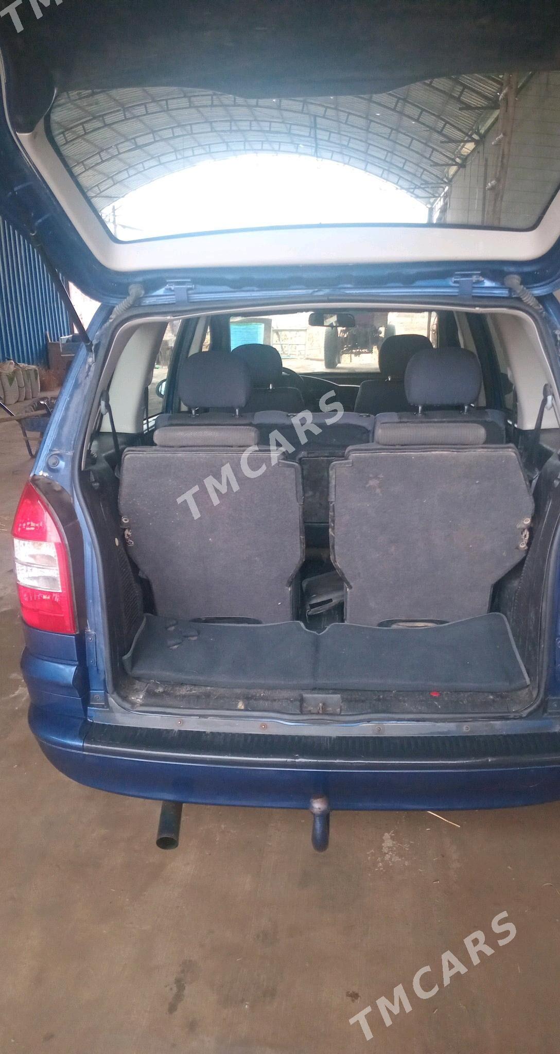 Opel Zafira 2002 - 80 000 TMT - Гурбансолтан Едже - img 2