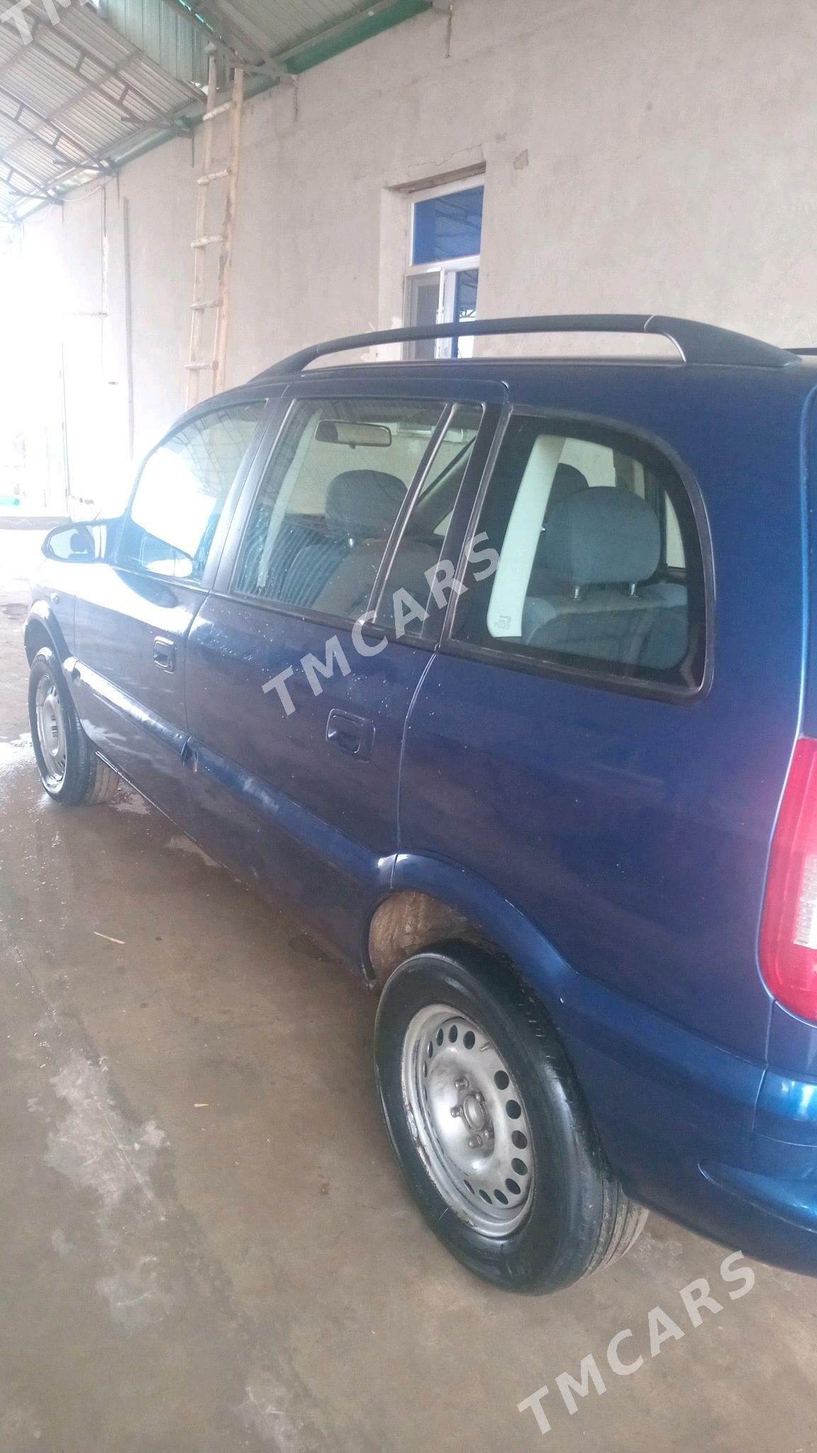 Opel Zafira 2002 - 80 000 TMT - Гурбансолтан Едже - img 4