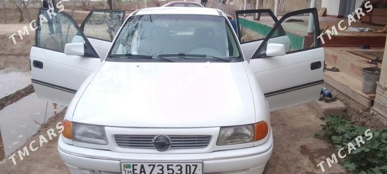 Opel Astra 1992 - 40 000 TMT - Türkmenbaşy etr. - img 9