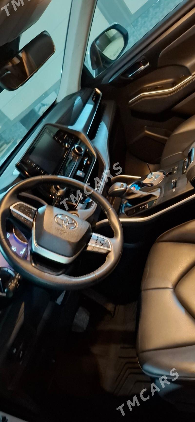 Toyota Highlander 2022 - 590 000 TMT - Туркменабат - img 4